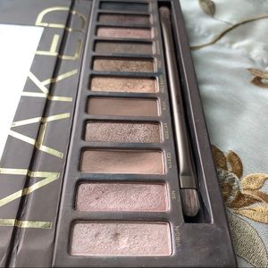 Original NAKED Eyeshadow Palette w/ Brush !